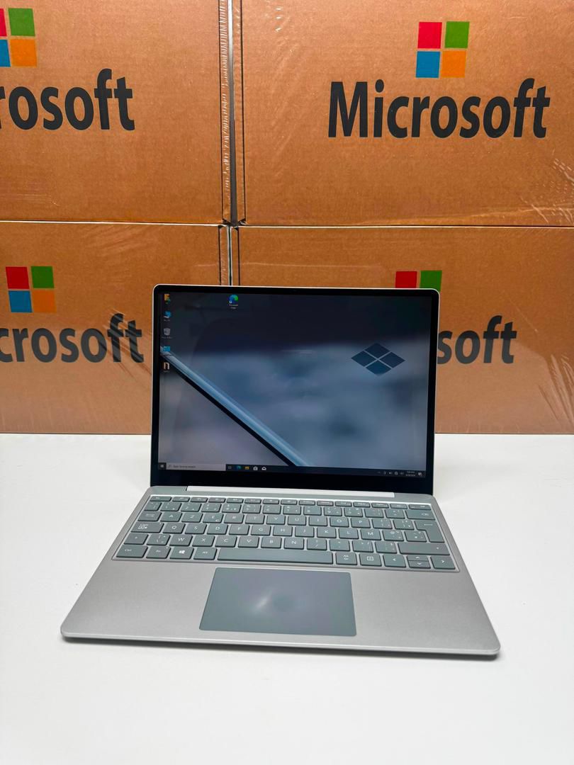 Microsoft Surface Laptop Go