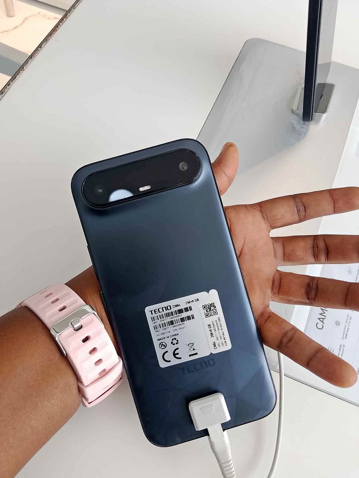 Tecno Slim