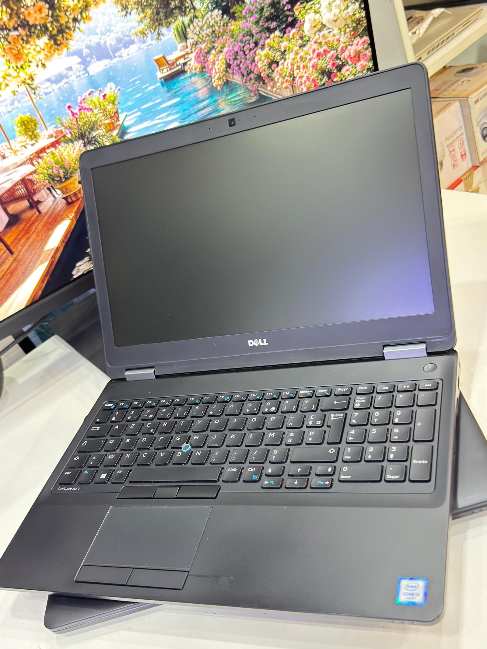 Dell Latitude 5570