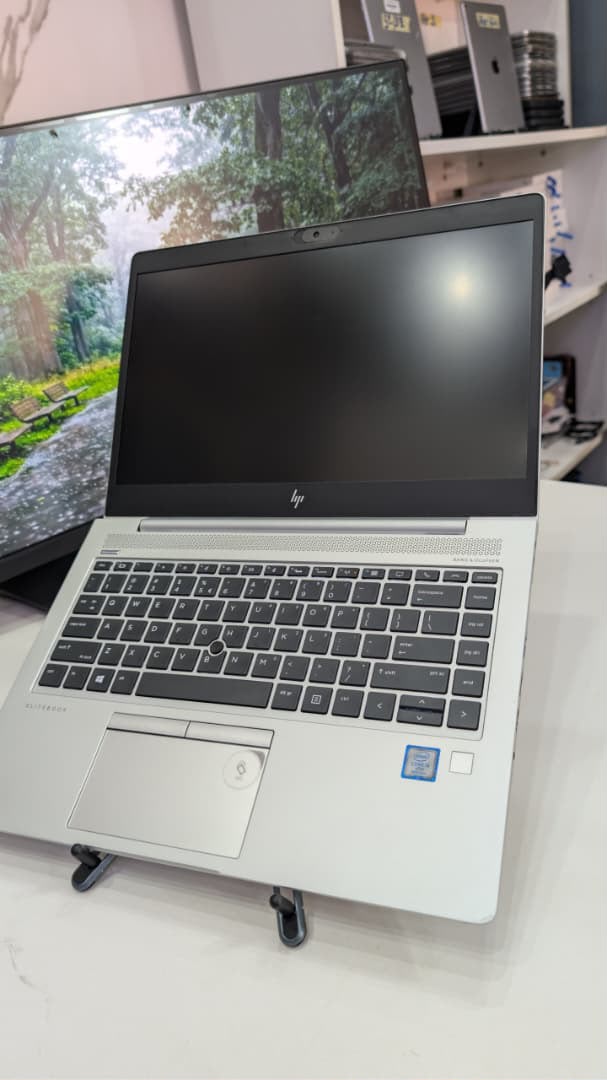 HP Elitebook 840 G5 (8th Génération)